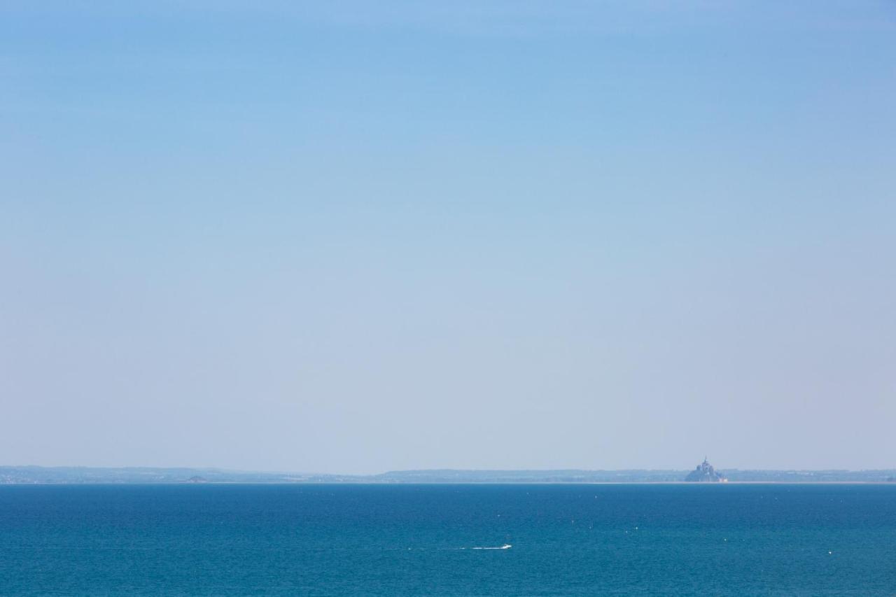La Metairie-Du-Vauhariot - Vue Mer Et Mont Saint Michel - Piscine Chauffee - Acces Gr34 Cancale Exteriör bild