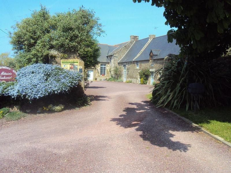 La Metairie-Du-Vauhariot - Vue Mer Et Mont Saint Michel - Piscine Chauffee - Acces Gr34 Cancale Exteriör bild